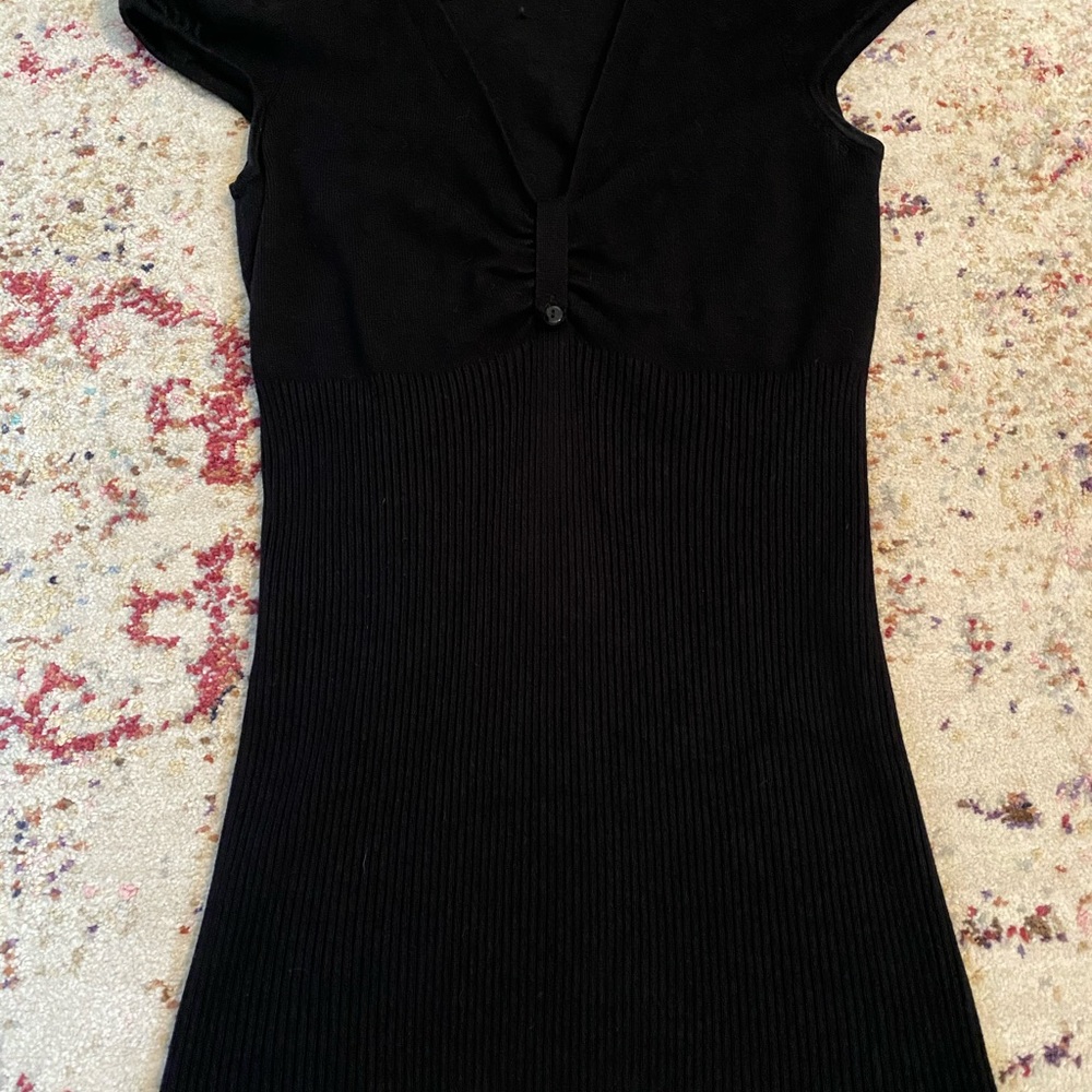 Black button top - Picture 4 of 7